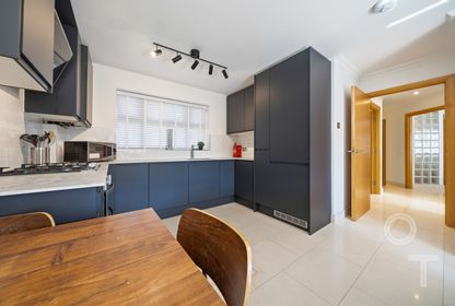 Flat Collard Place in London