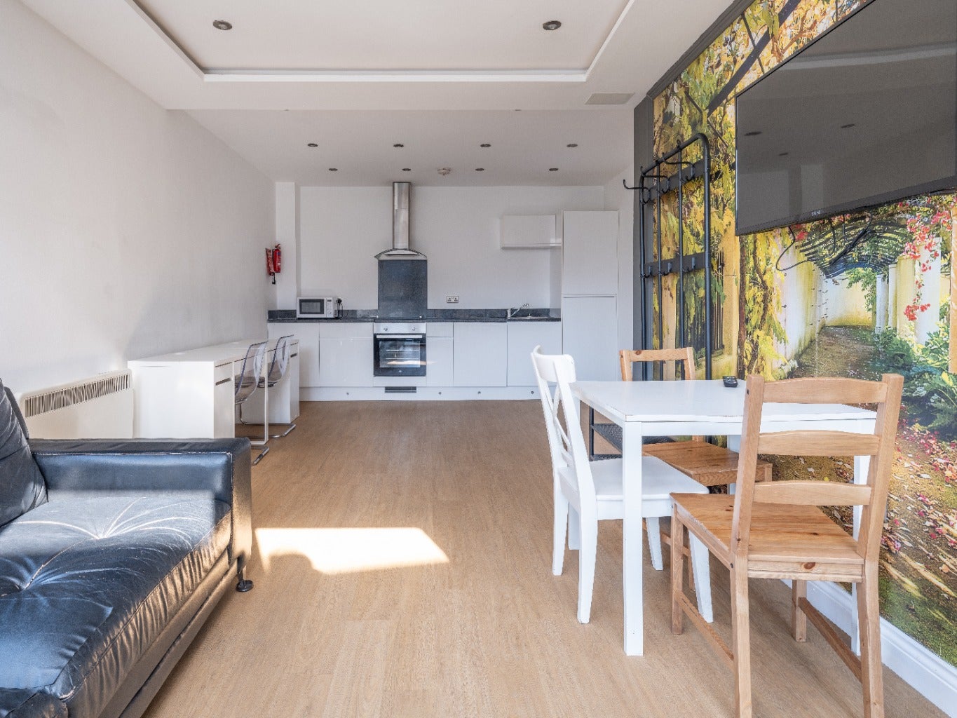 Flat Falconars Court in Newcastle upon Tyne