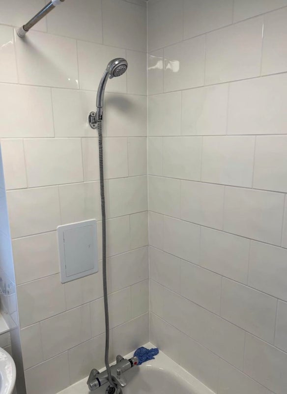 Room Thessaly Road in Greater London