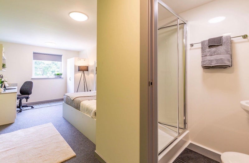 Room Portland Road in Newcastle upon Tyne