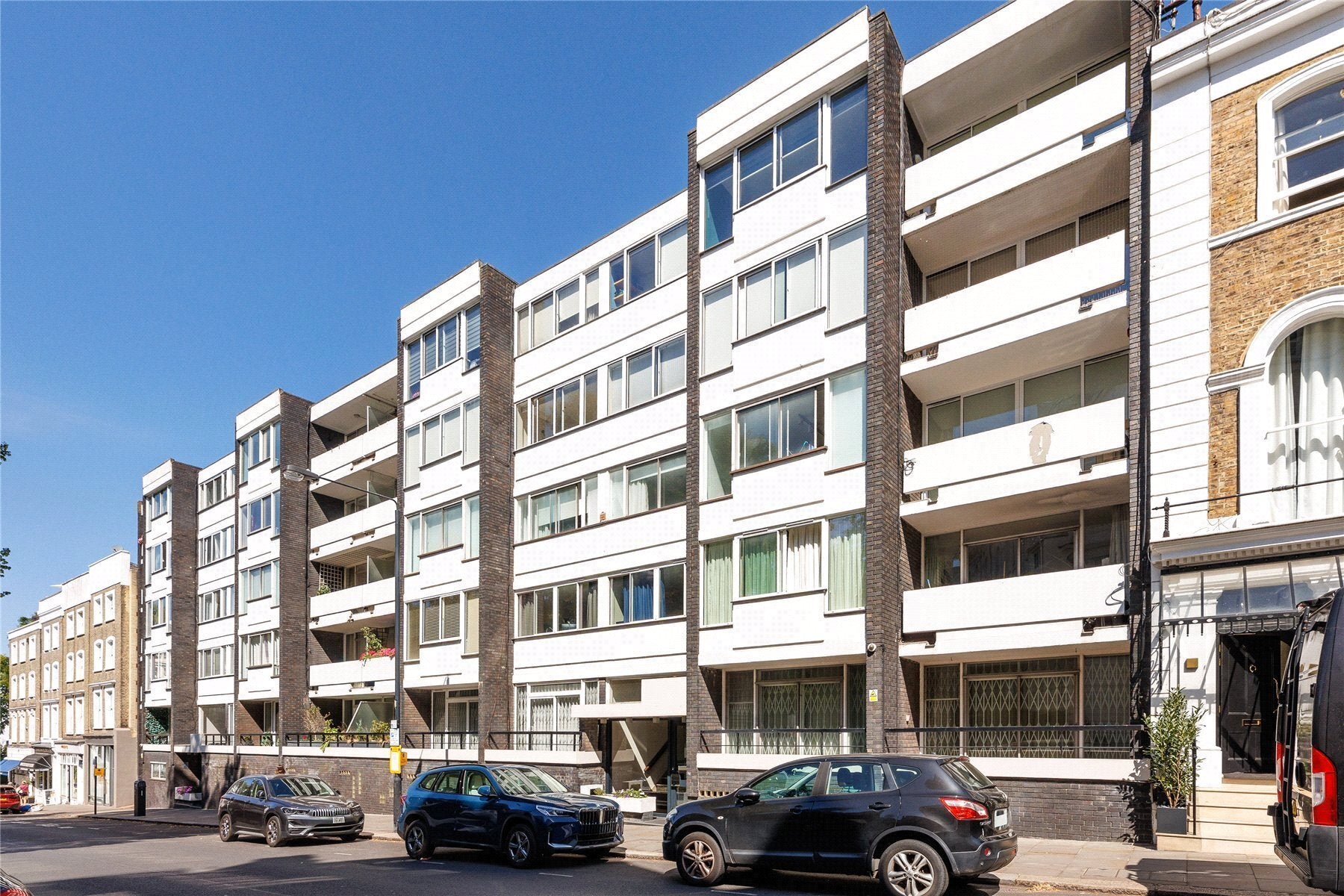 Flat Kensington Park Road in Greater London