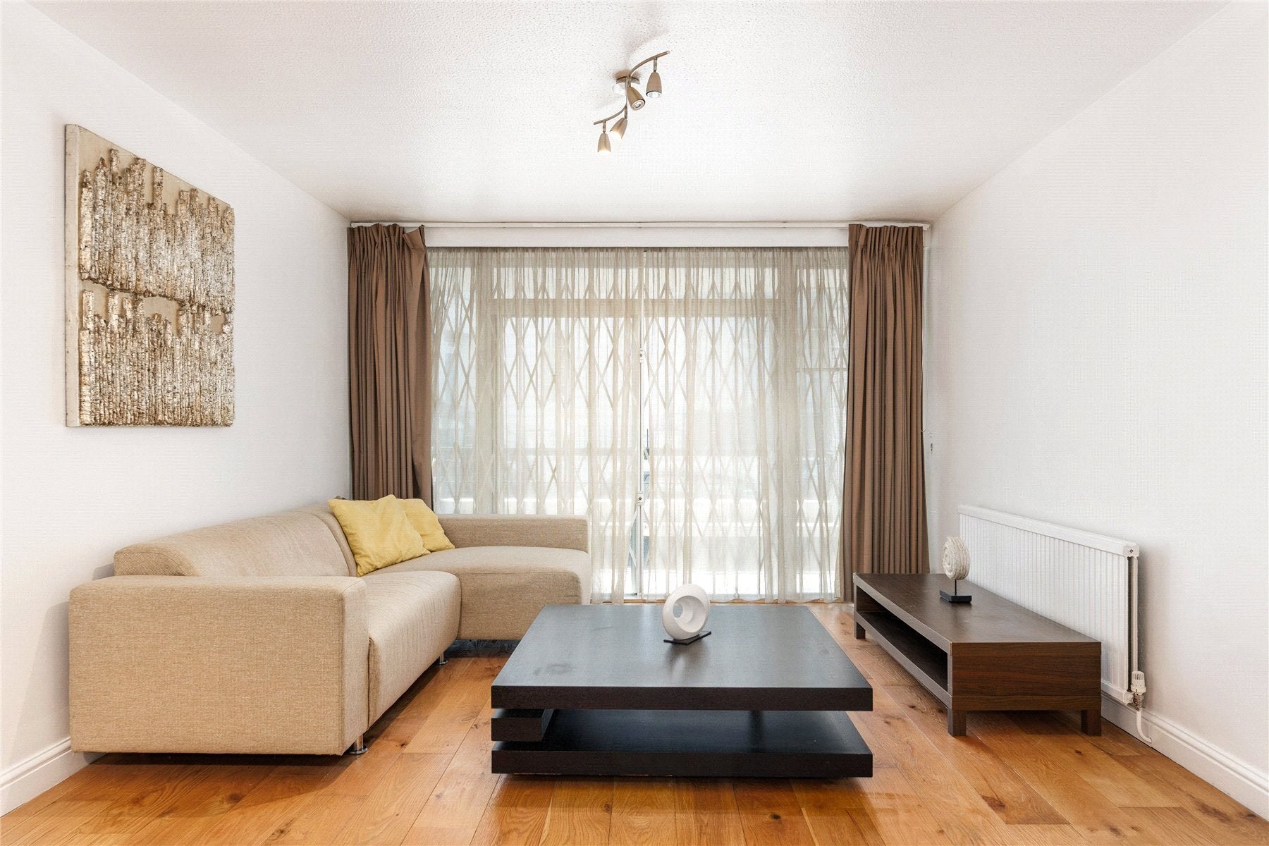 Flat Kensington Park Road in Greater London