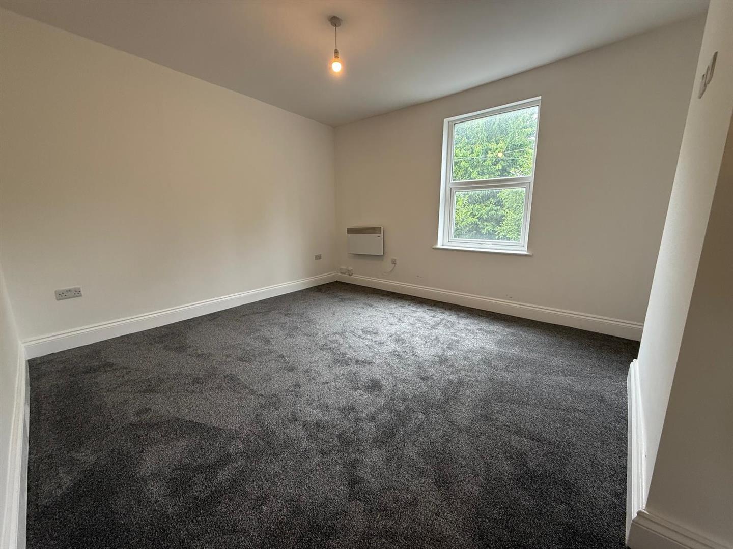Flat Buslingthorpe Lane in Leeds
