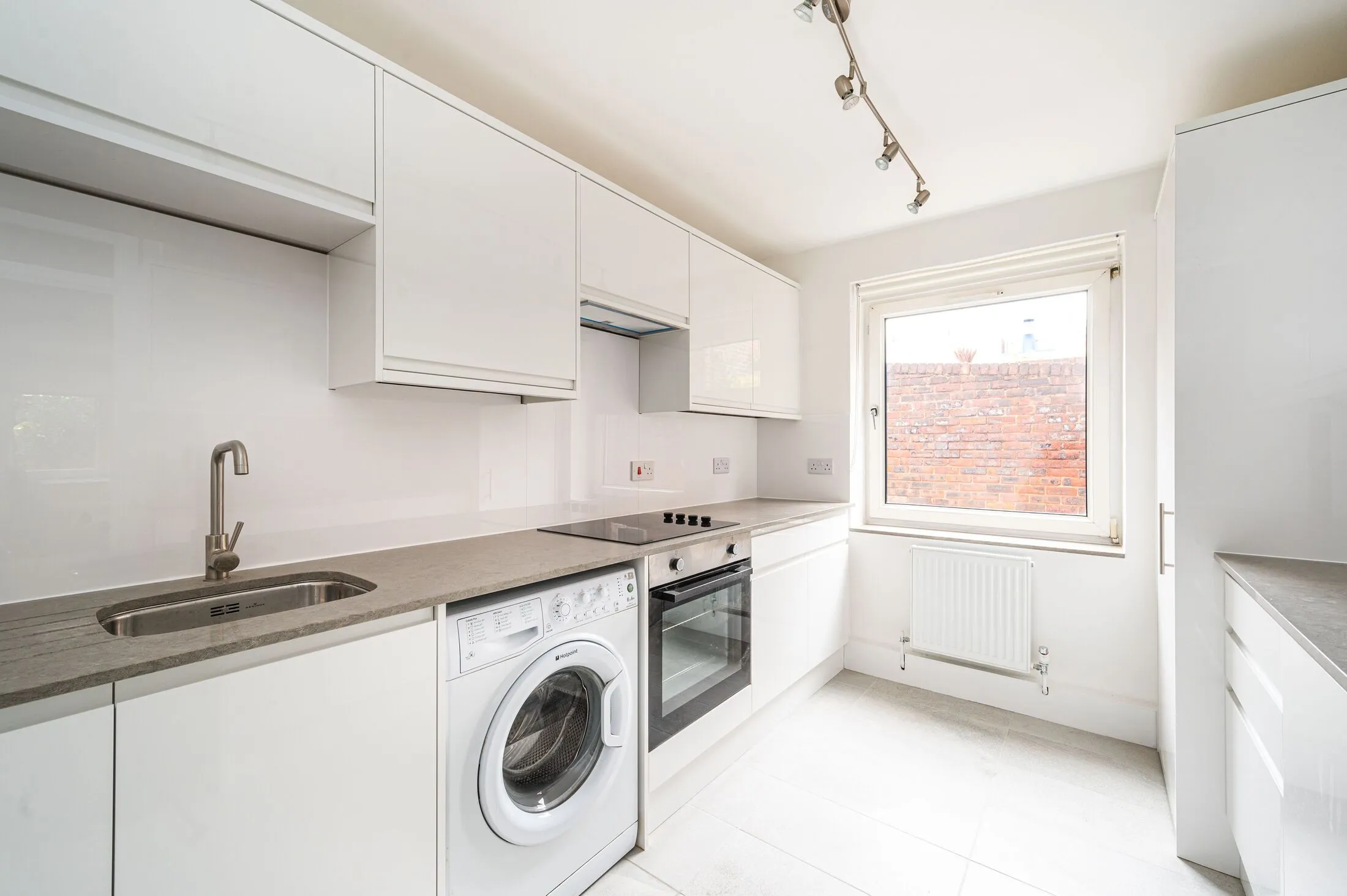 Flat Twyford Street in Greater London