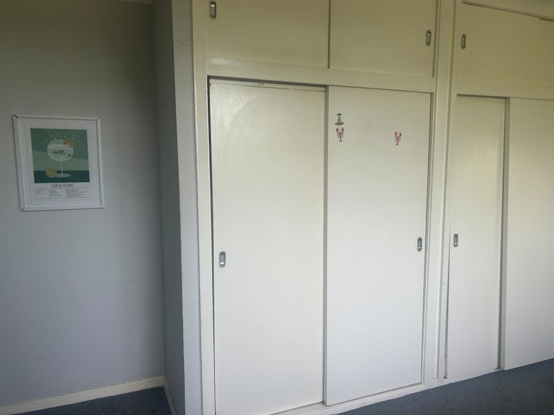 Room Crescent Lane in Greater London
