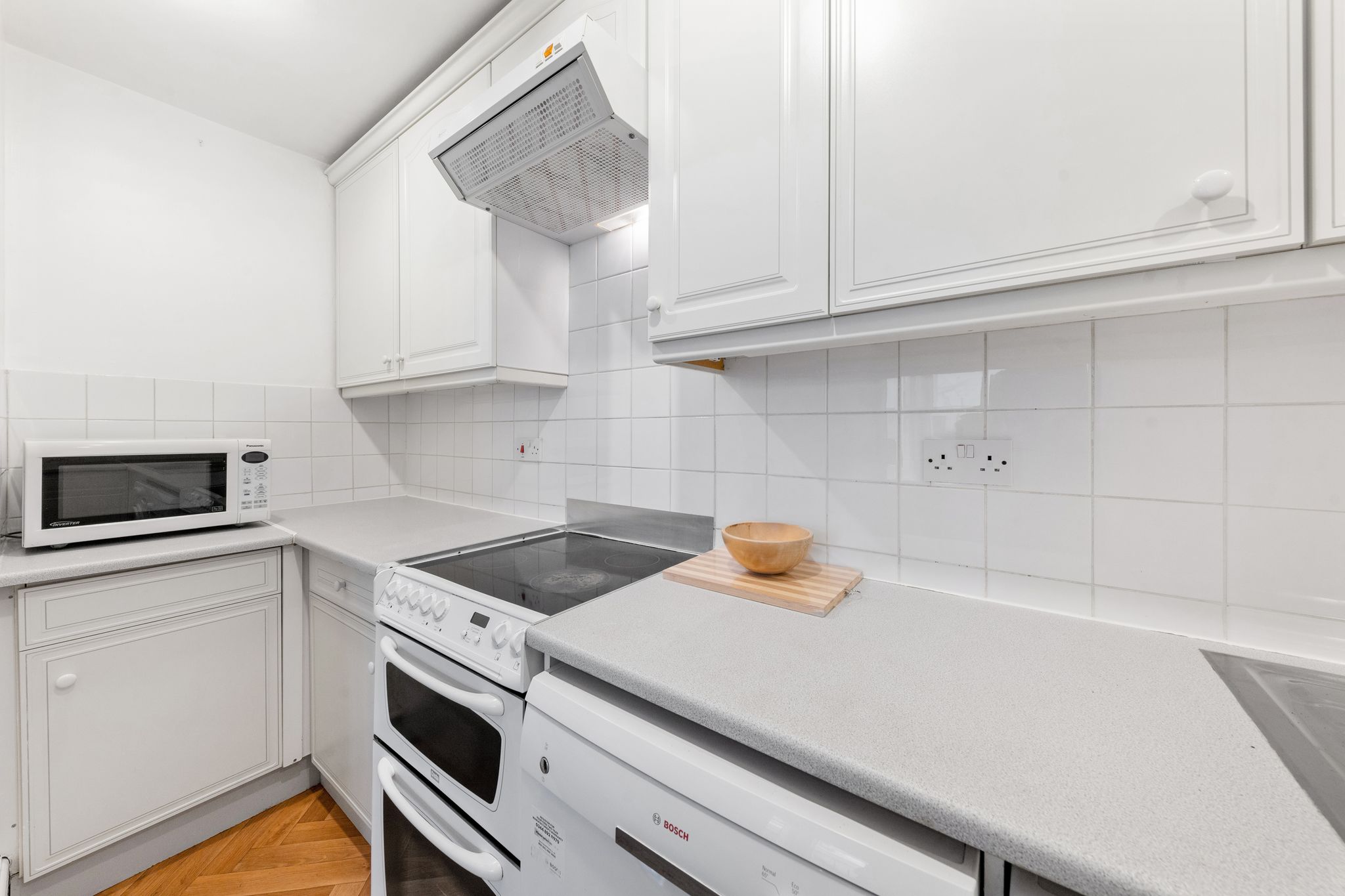 Flat Benbow Road in Greater London