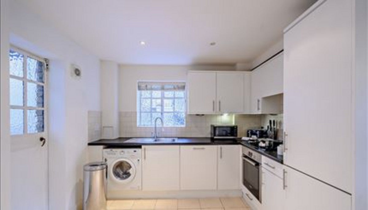Flat Fulham Road in Greater London