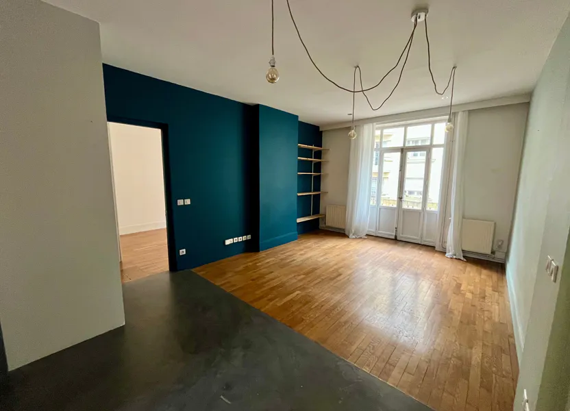 Flat Rue Ornano in Lyon