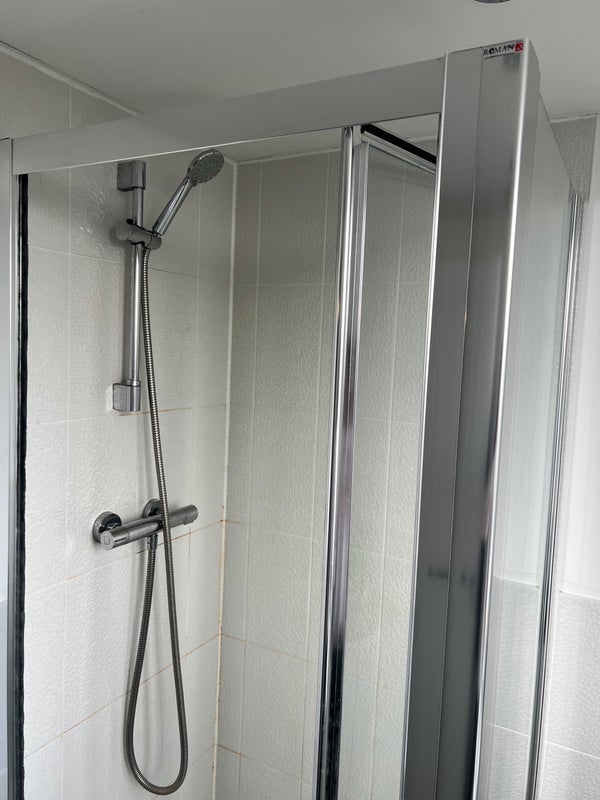 Room Riverside Walk in Crawley