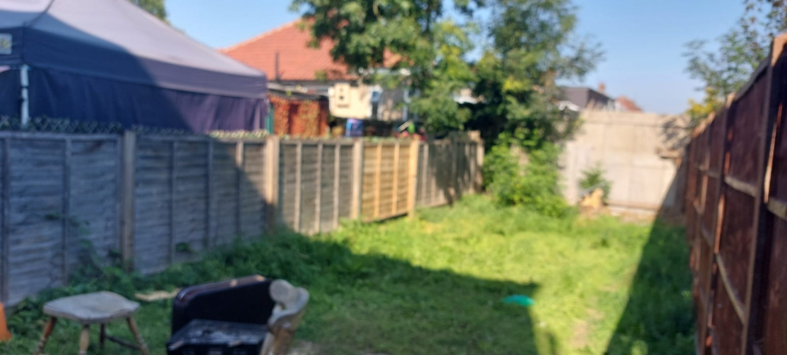 Flat Eastcote Lane in Greater London