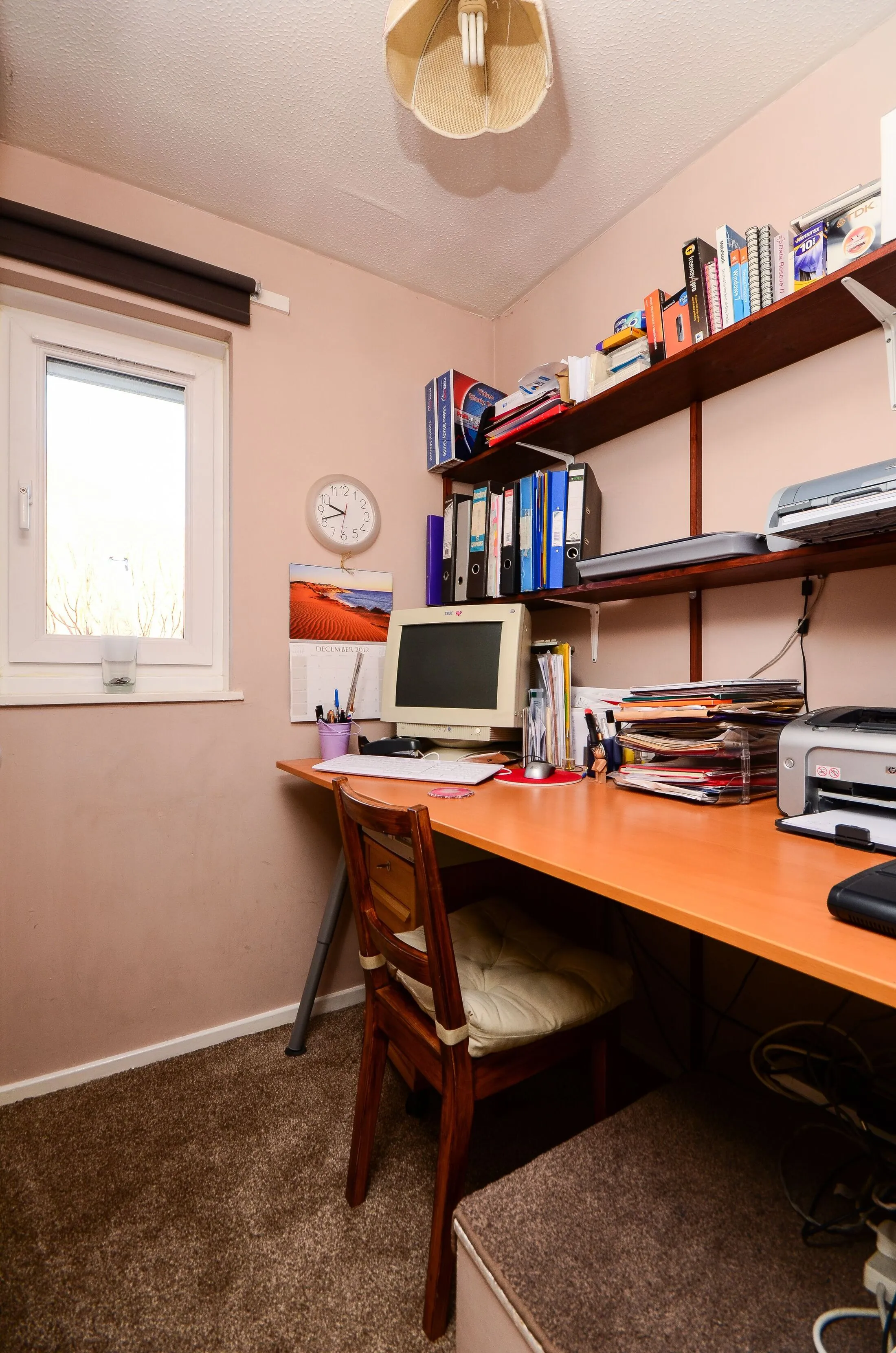 Flat Wynford Road in Greater London