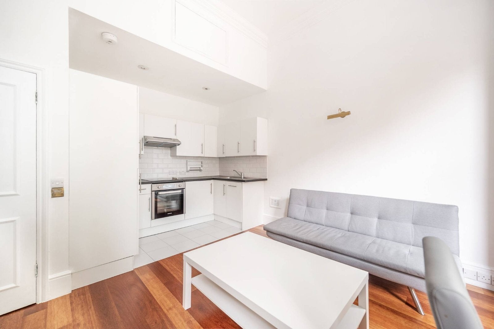 Flat Cranley Gardens in Greater London