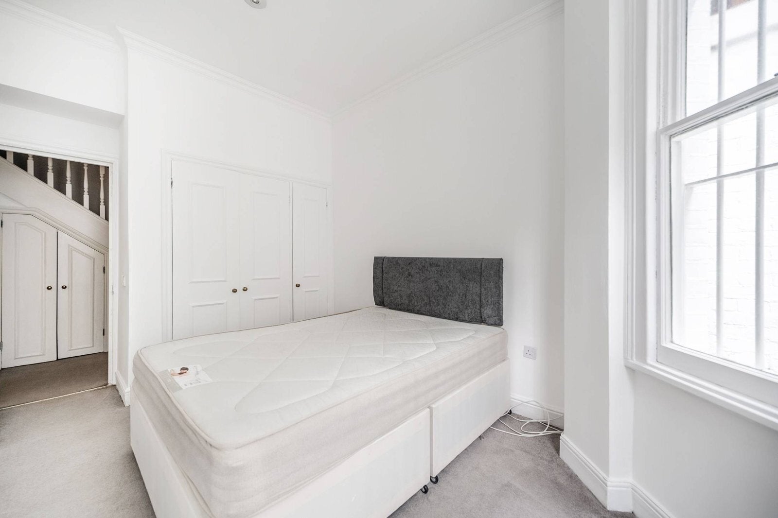 Flat Cranley Gardens in Greater London