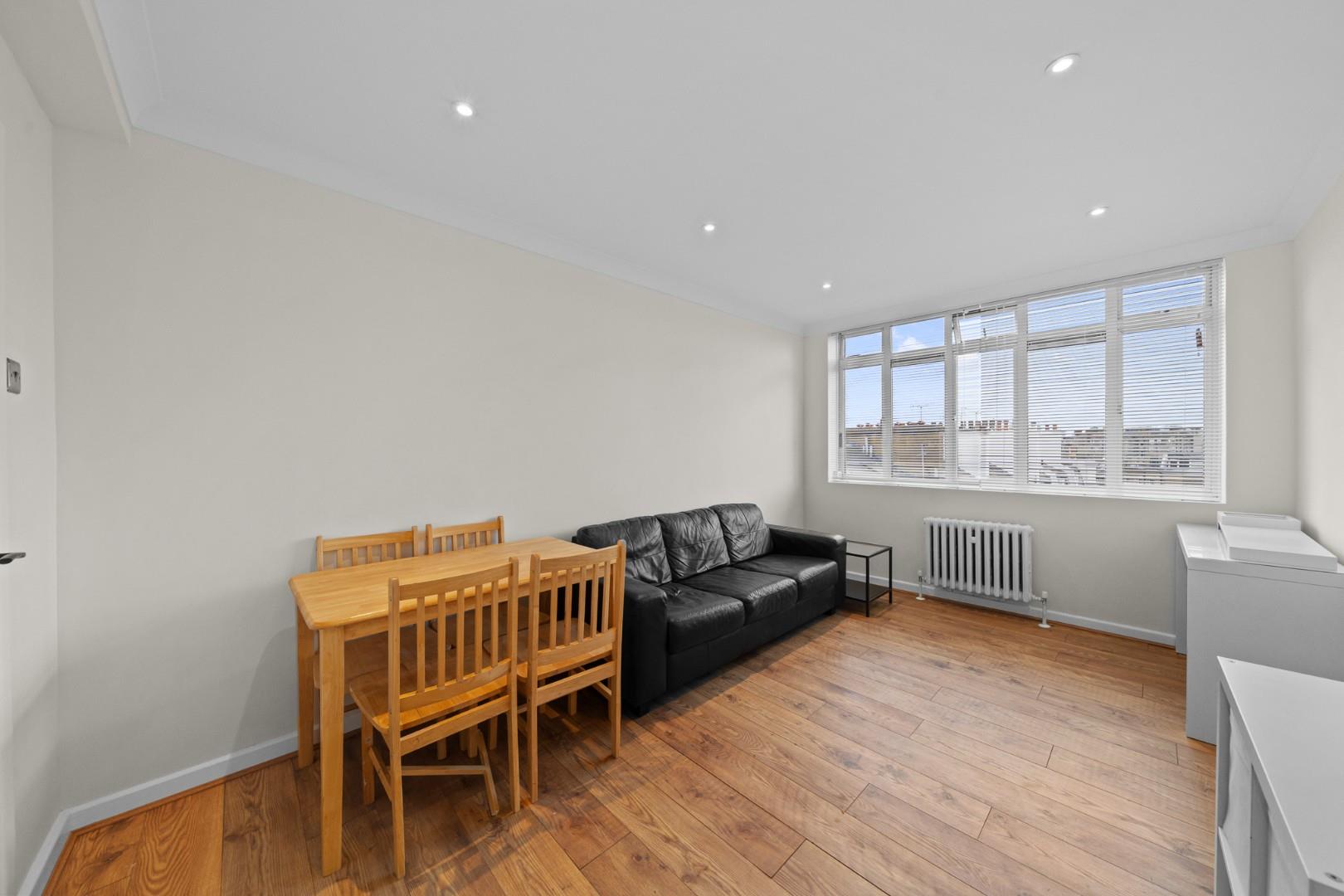 Flat Chepstow Villas in Greater London