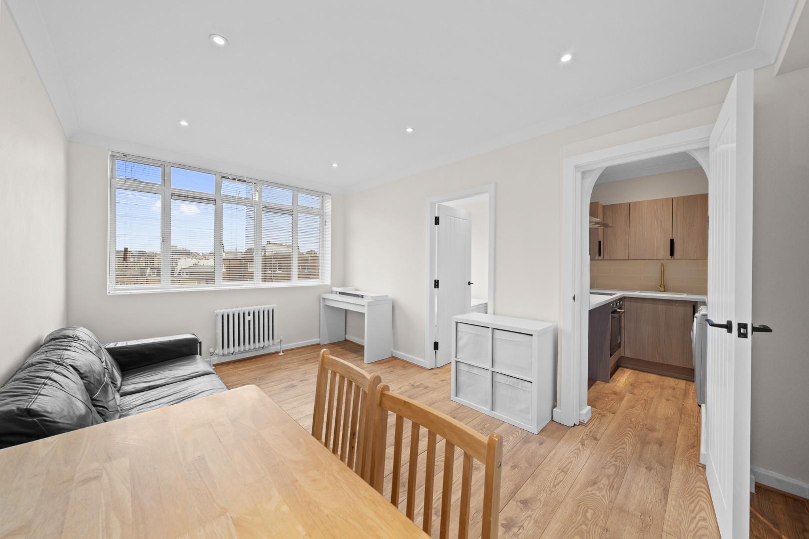 Flat Chepstow Villas in Greater London