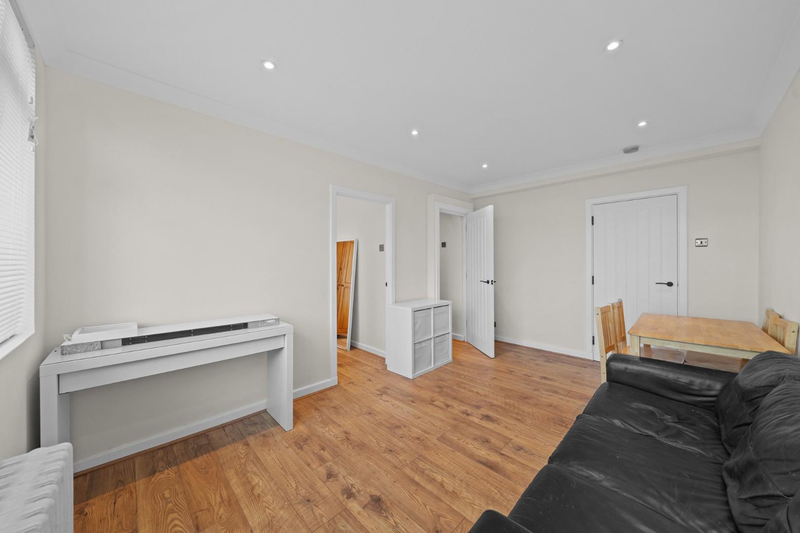 Flat Chepstow Villas in Greater London