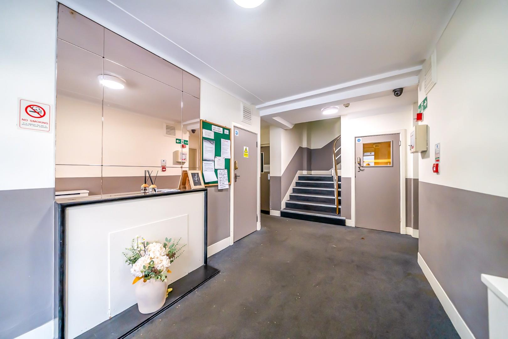 Flat Chepstow Villas in Greater London