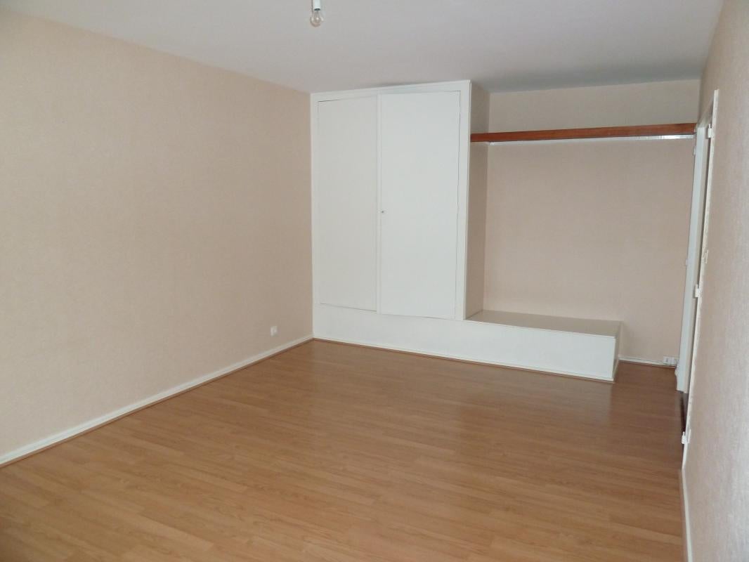 Flat Rue Racine in Angers