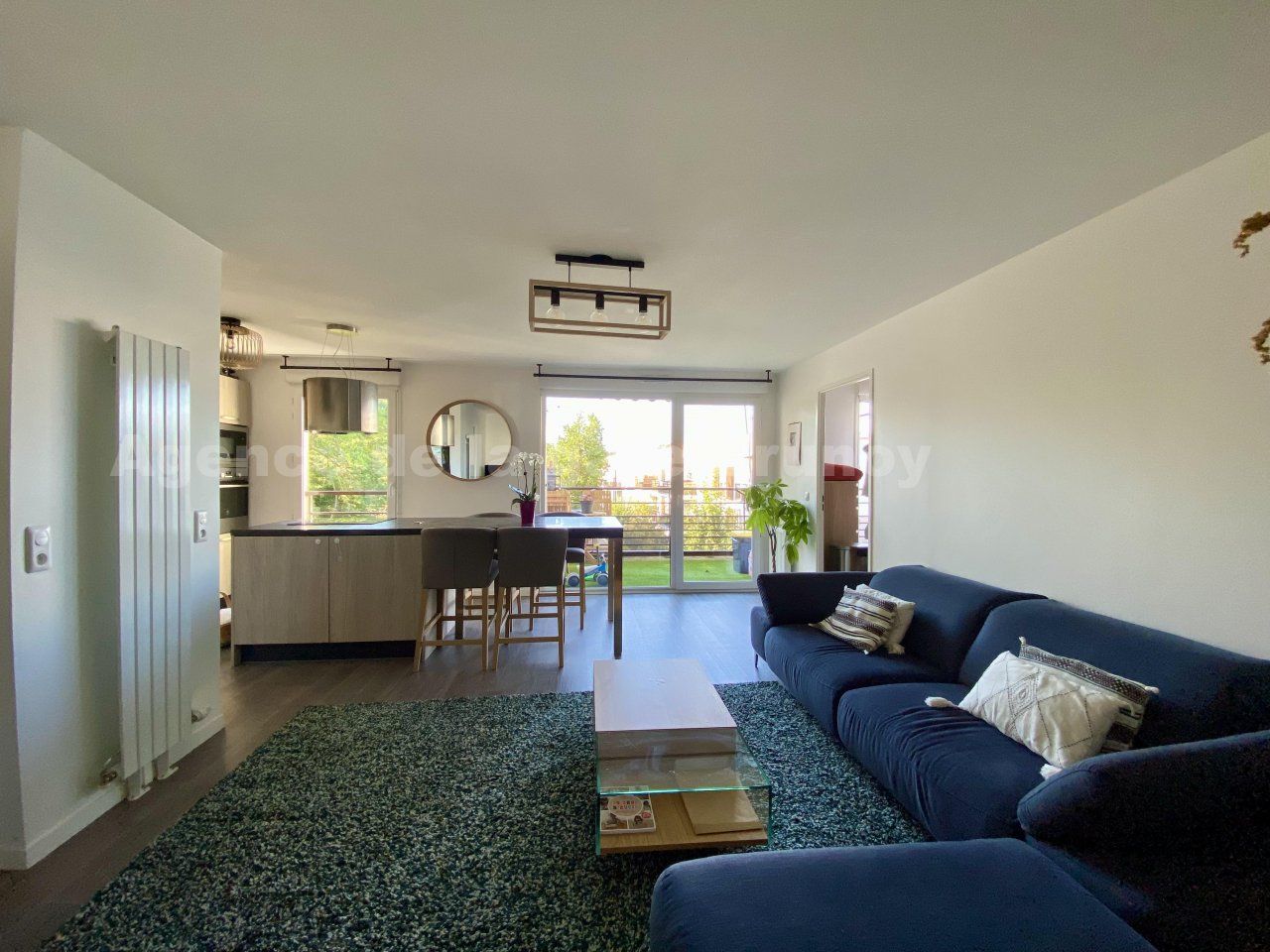 Flat Rue de la Gare in Brunoy