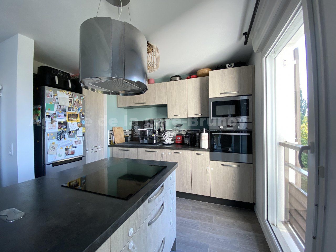 Flat Rue de la Gare in Brunoy
