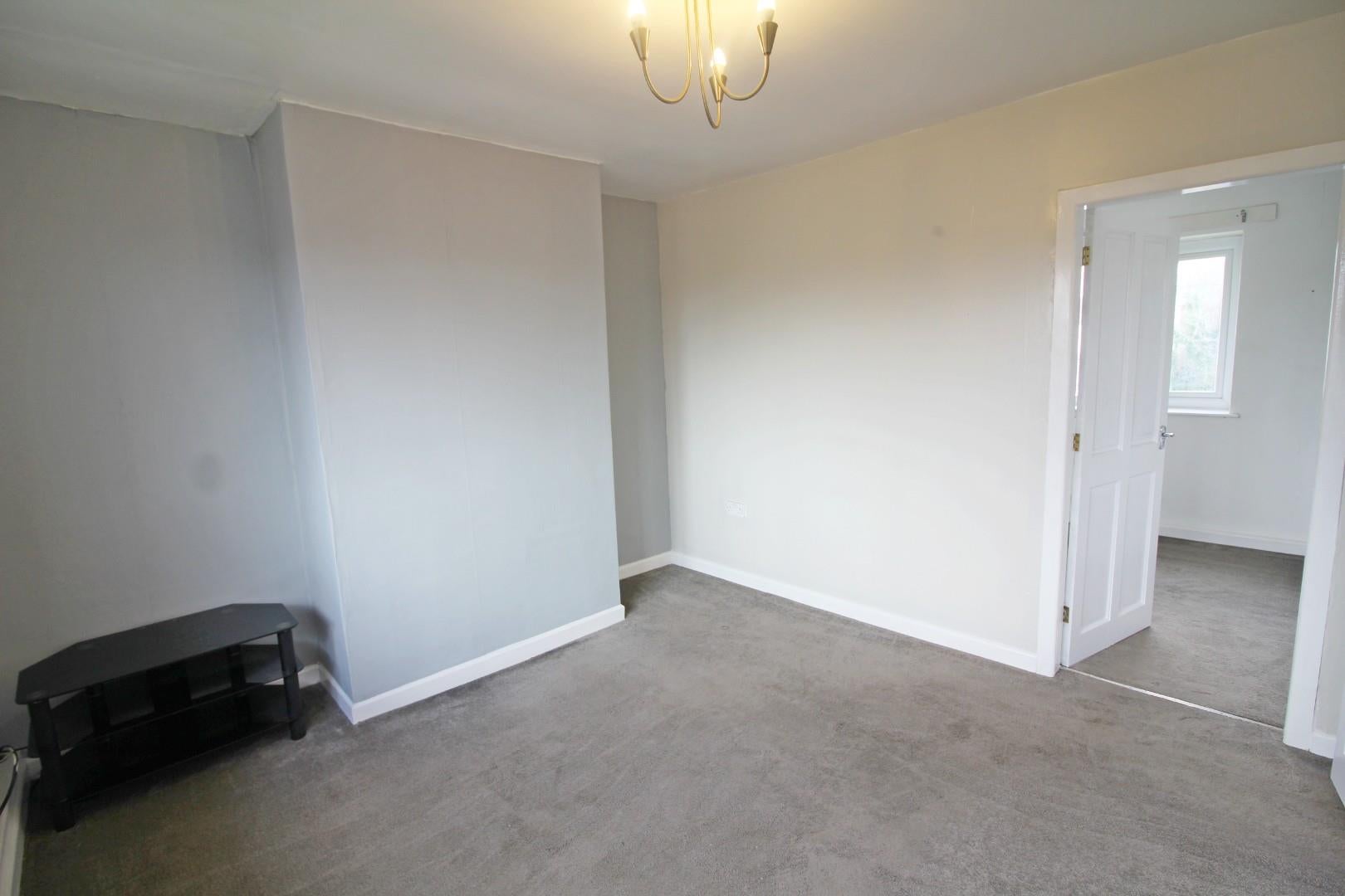 Flat Walmersley Old Road in Bury