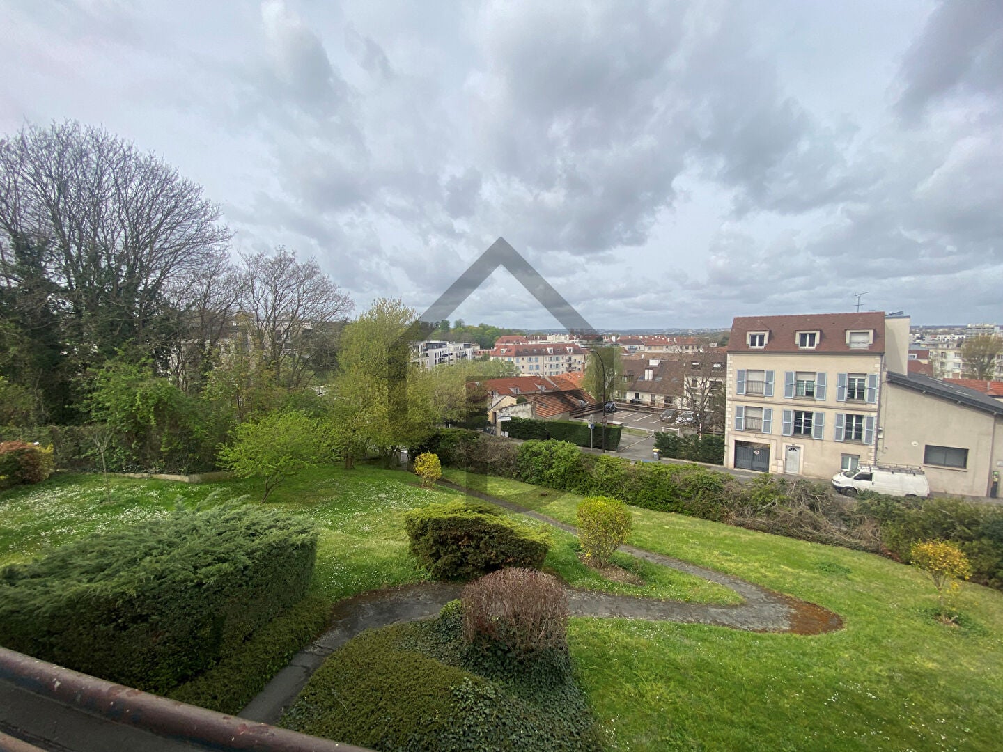 Flat Boulevard Solferino in Rueil-Malmaison