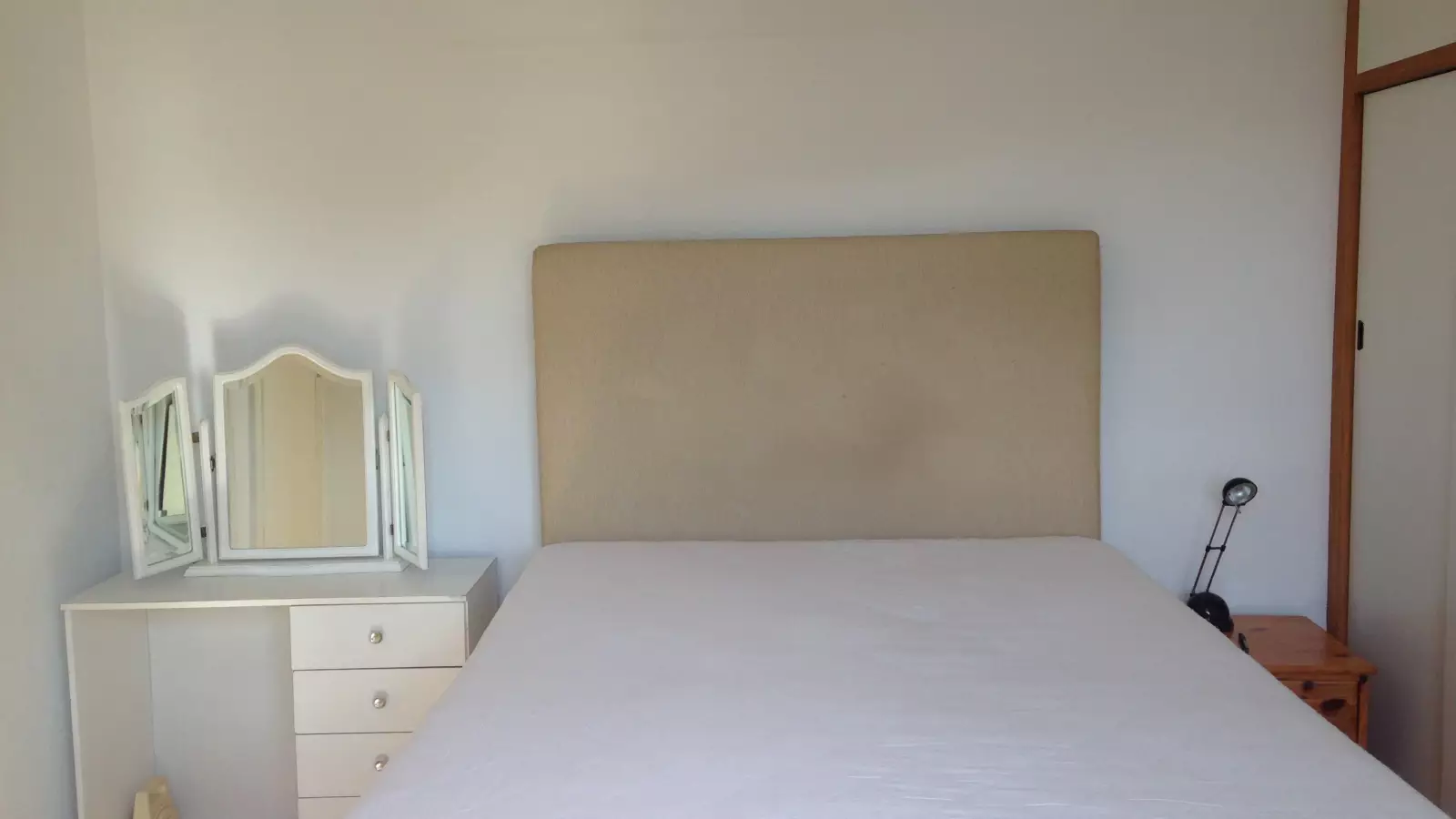 Flat Hamilton Road in Greater London
