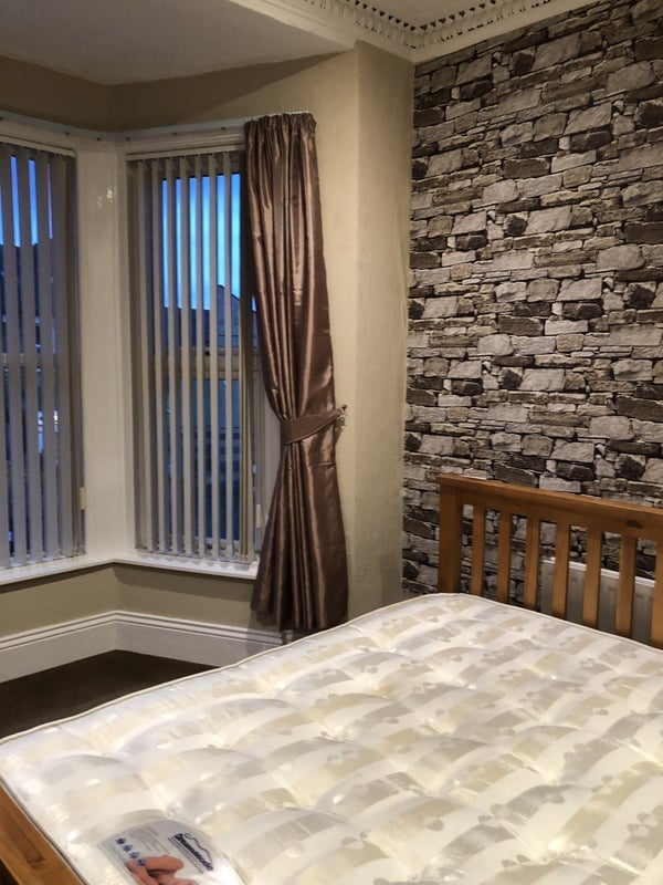Flat Benfield Road in Newcastle upon Tyne