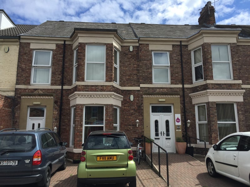 Flat Benfield Road in Newcastle upon Tyne