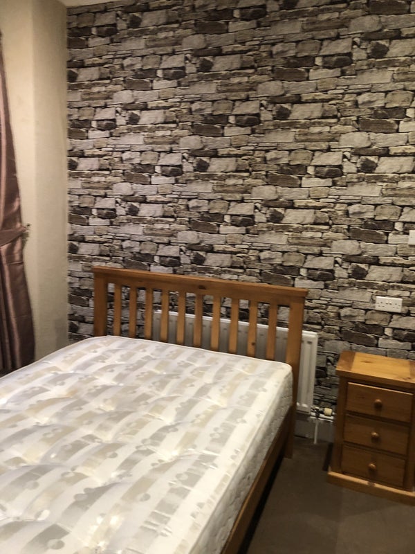 Flat Benfield Road in Newcastle upon Tyne