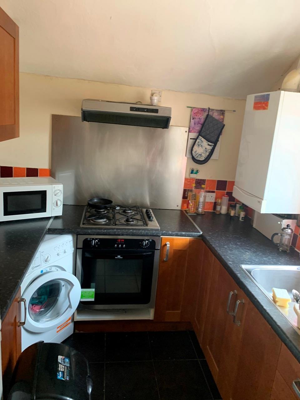Room Westland Road in Watford