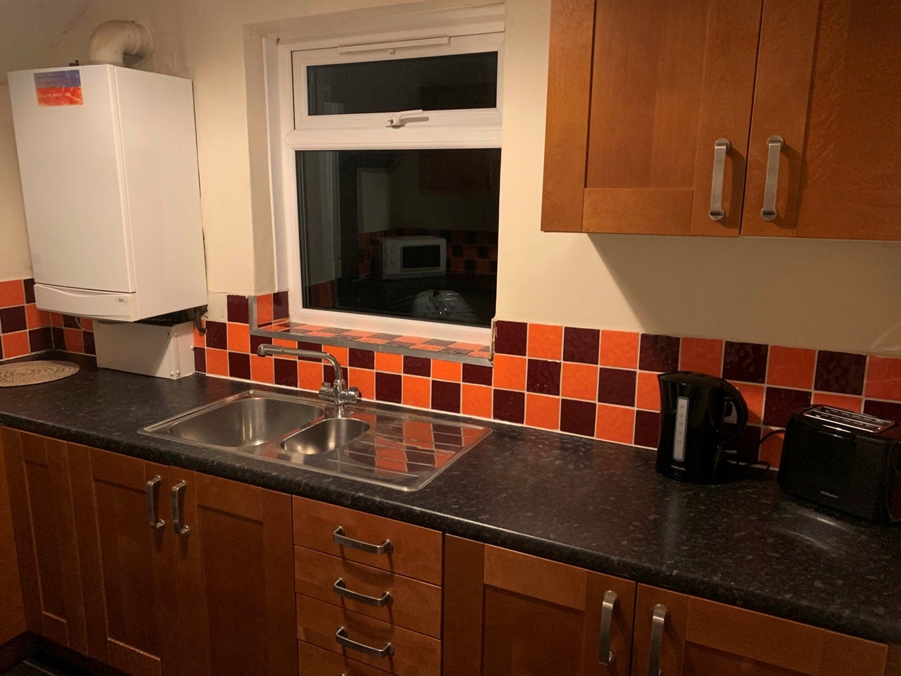 Room Westland Road in Watford