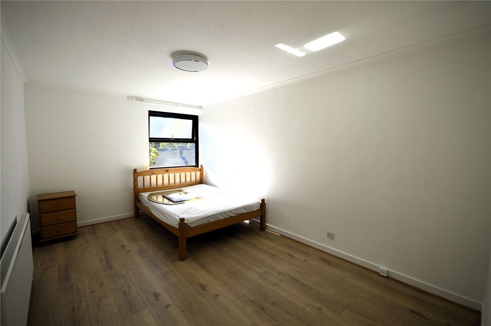 Flat Glenbuck Road in Greater London