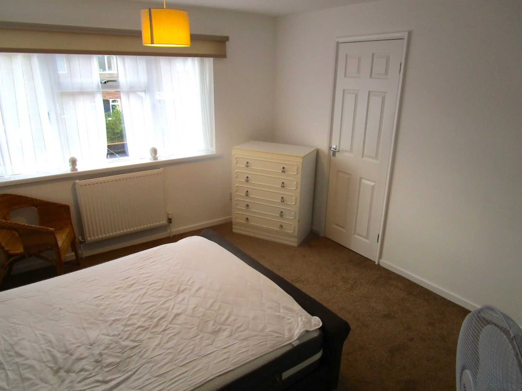 Room Elgin Close in Dudley