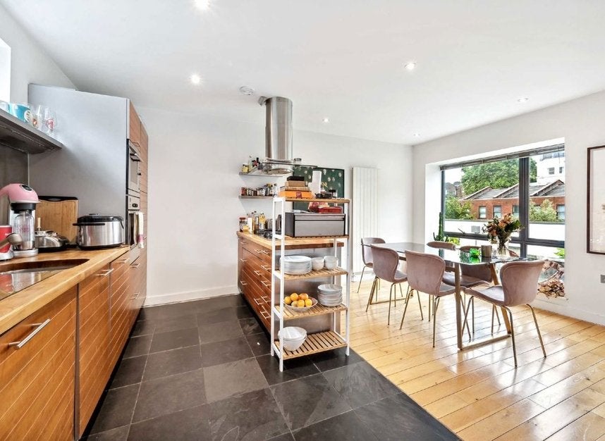 House Dunworth Mews in Greater London