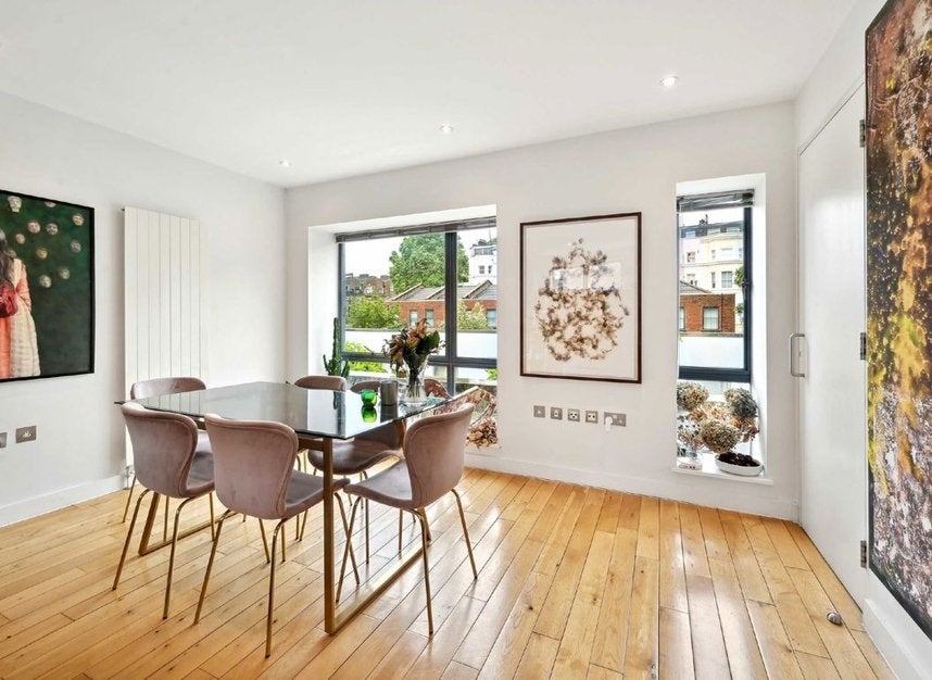 House Dunworth Mews in Greater London