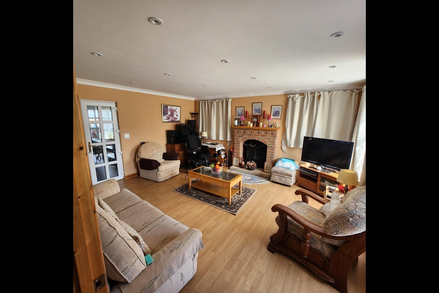 Room Upwell Road in Fenland District