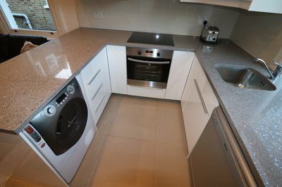 Room Collingbourne Road in Greater London