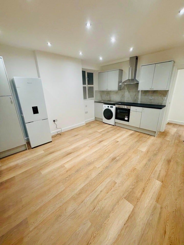 Flat Brighton Road in Greater London