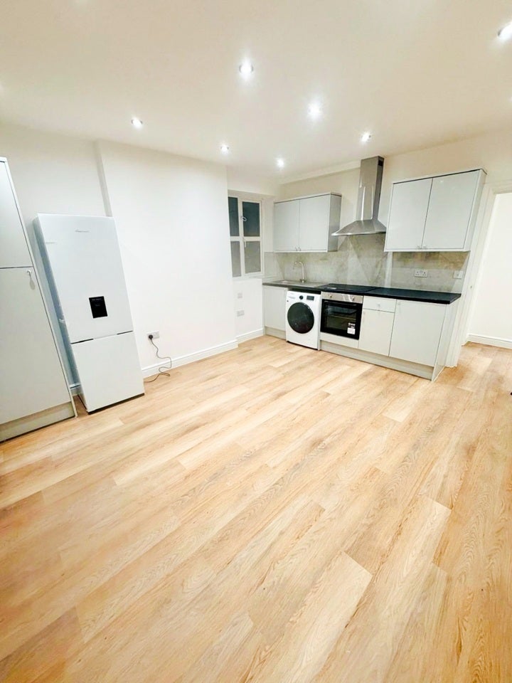 Flat Brighton Road in Greater London