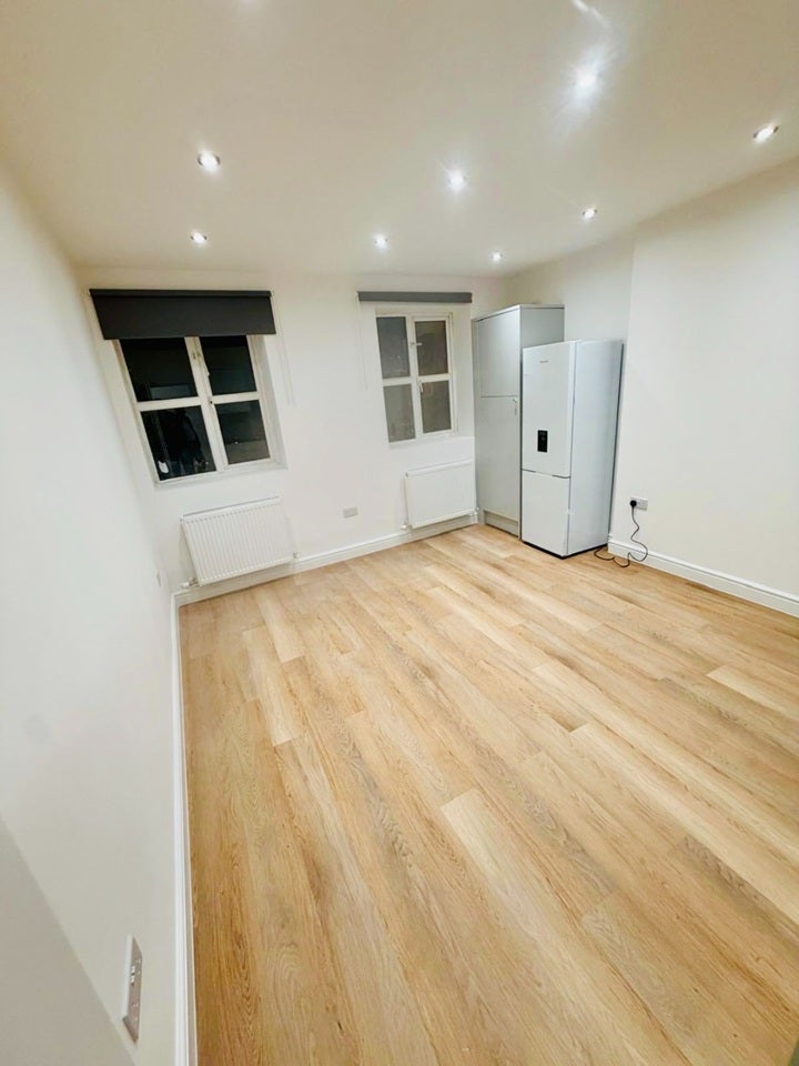 Flat Brighton Road in Greater London