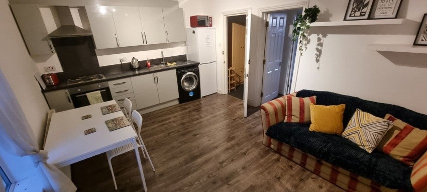 Flat Midland Road in Wellingborough