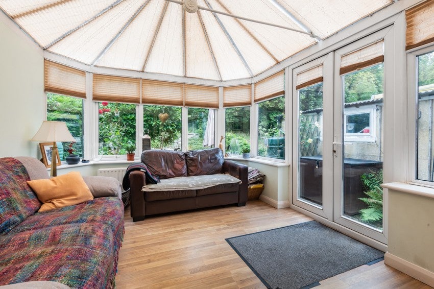 House Beech Grove in Guildford