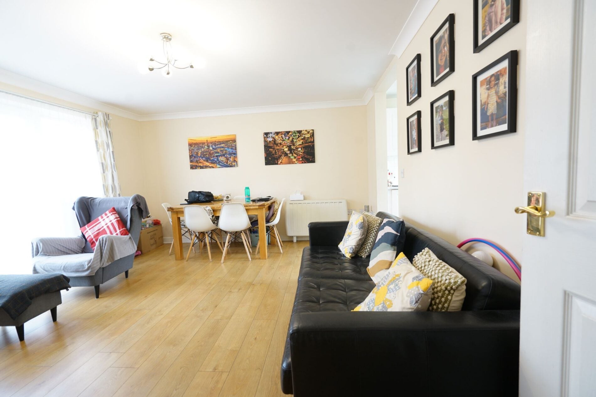 Flat Caspian Way in Purfleet-on-Thames