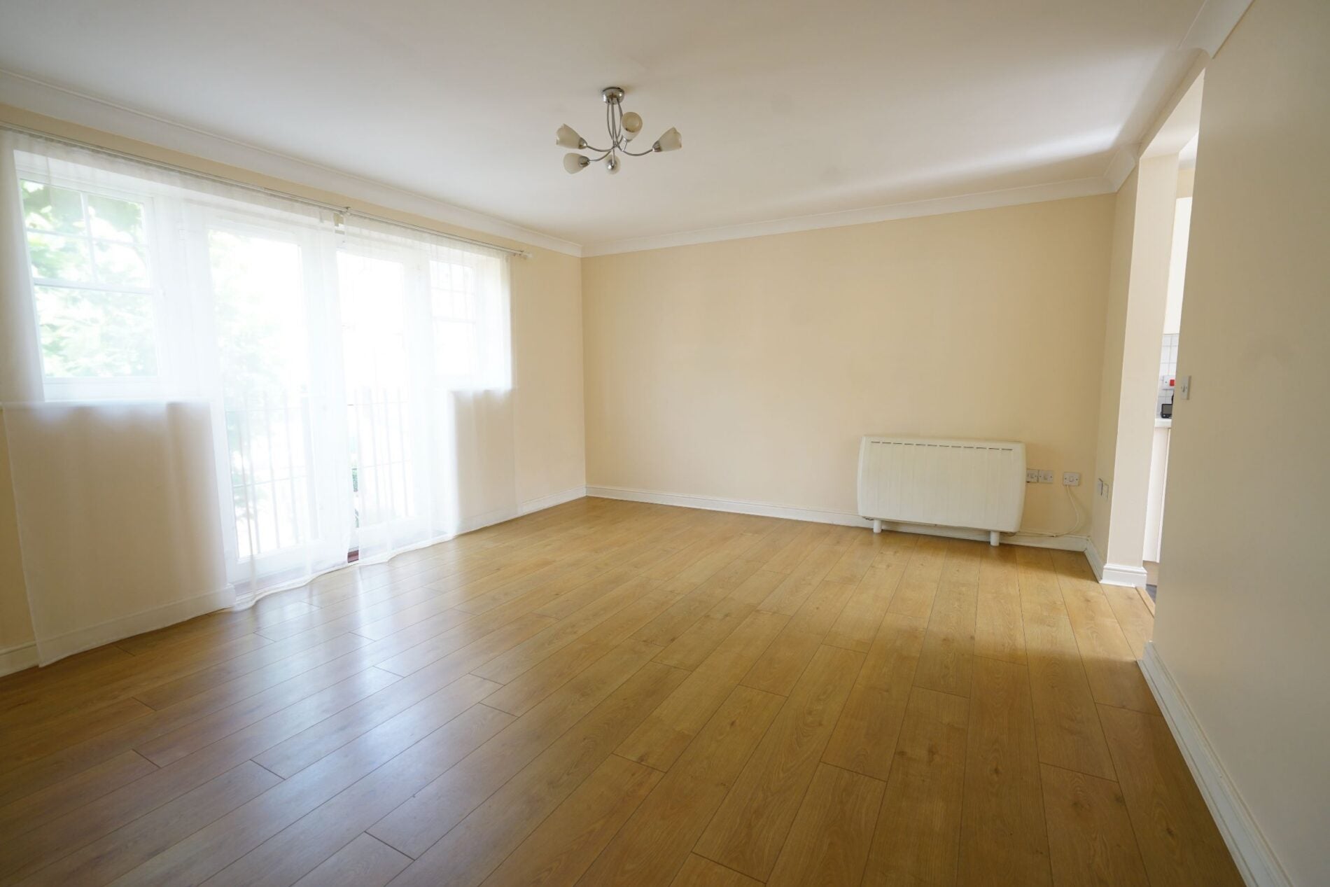 Flat Caspian Way in Purfleet-on-Thames