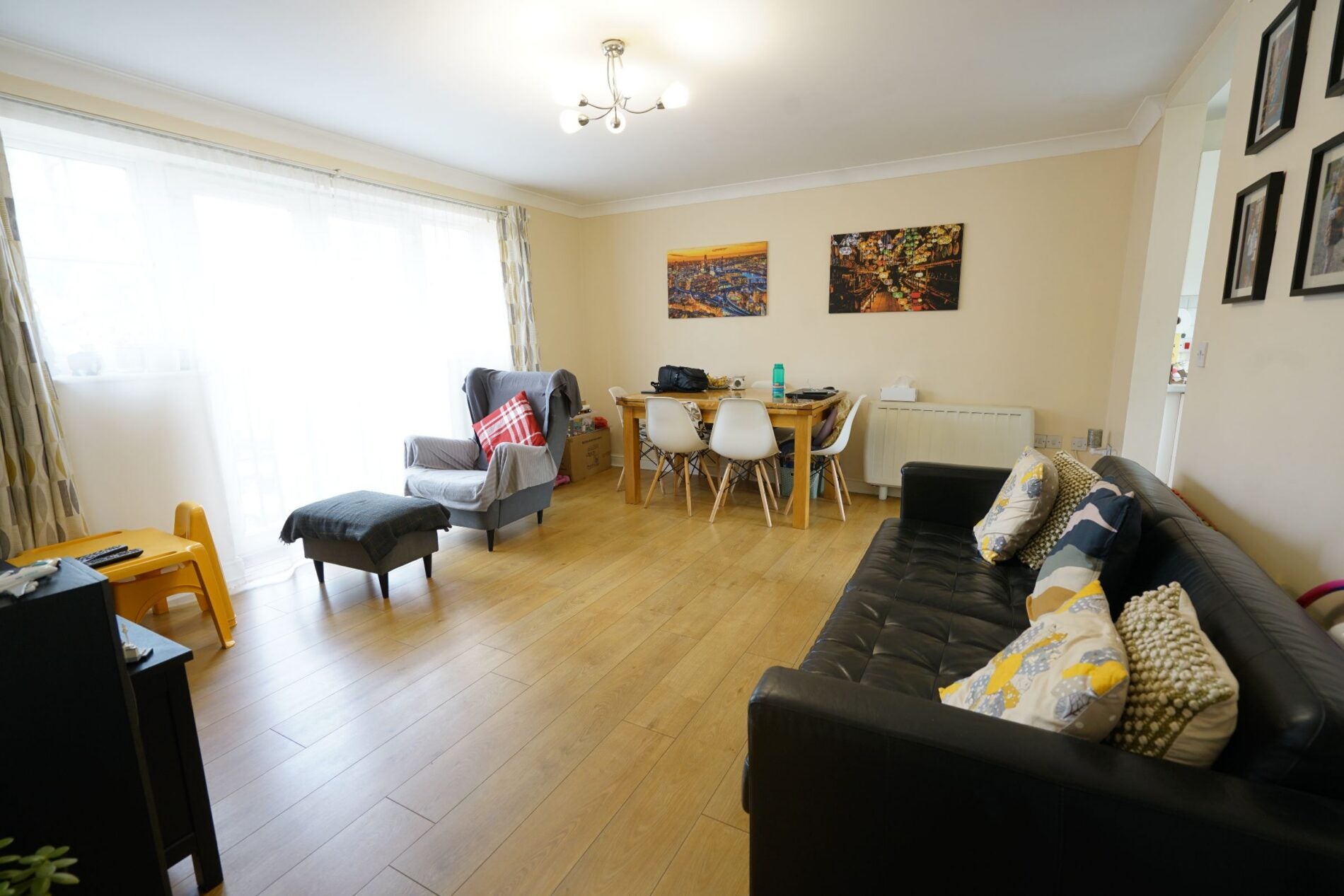 Flat Caspian Way in Purfleet-on-Thames