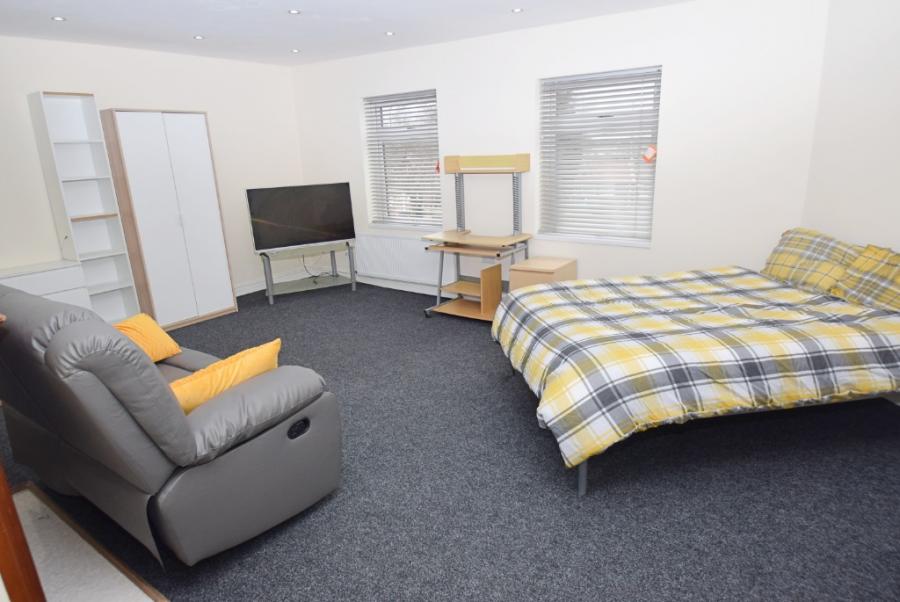Room Regent Road in Stoke-on-Trent