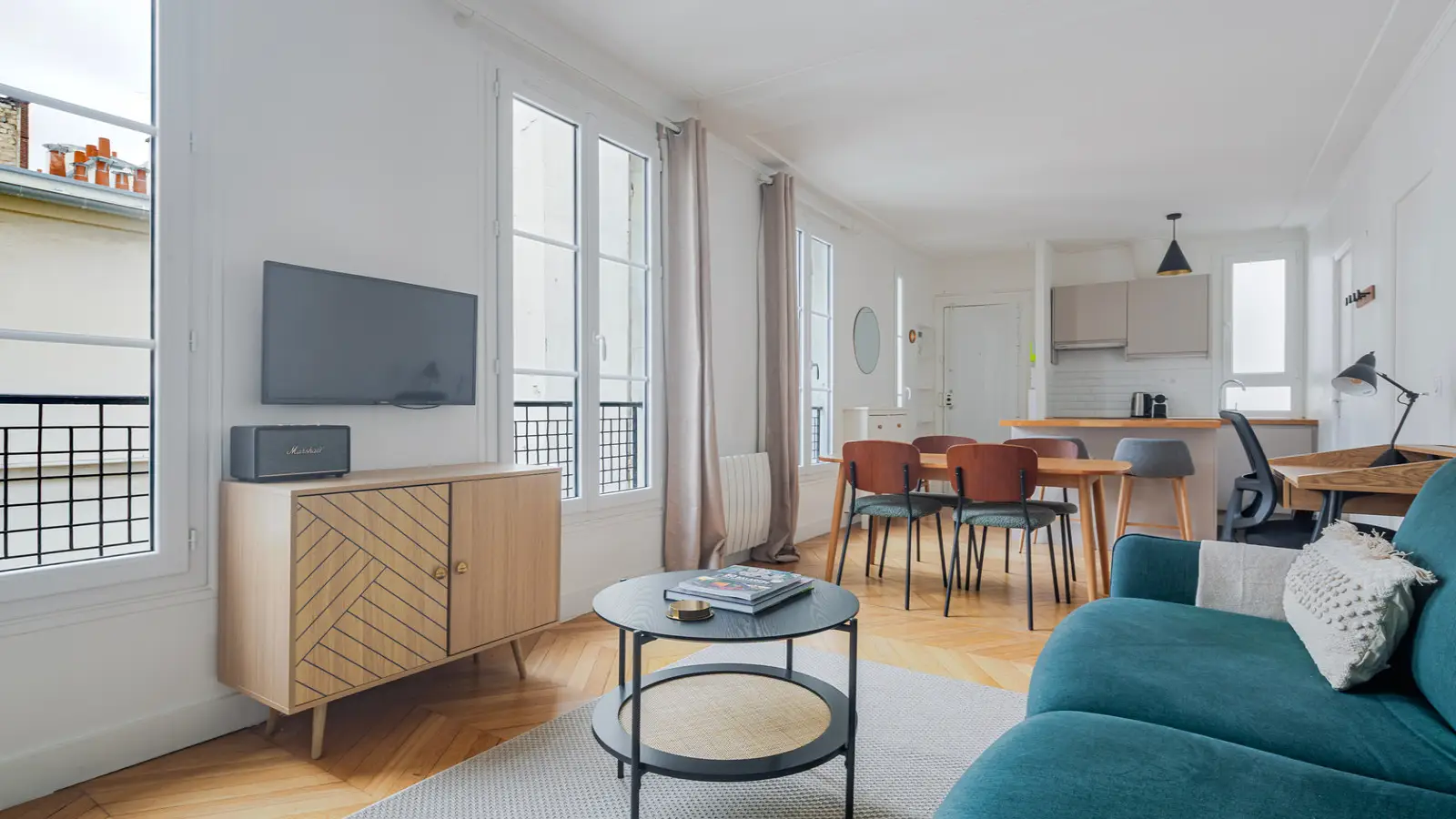 Flat Avenue Bosquet in Paris