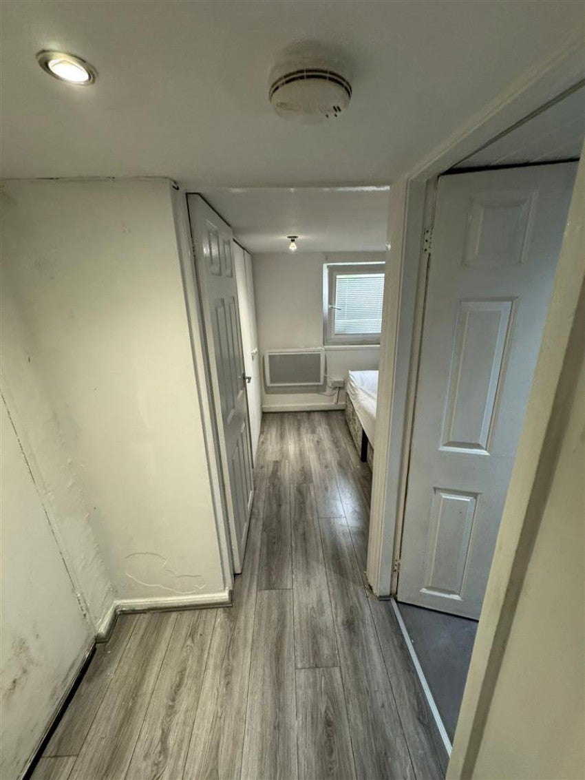 Flat Grenville Street in Cheadle