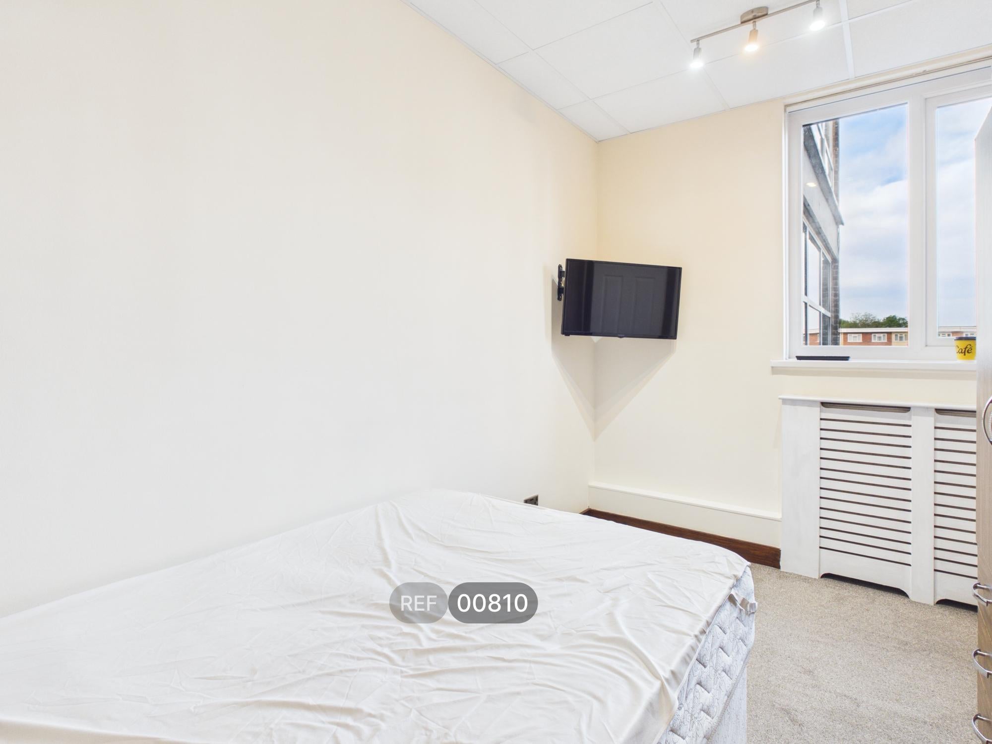 Room Anlaby Road in Hull